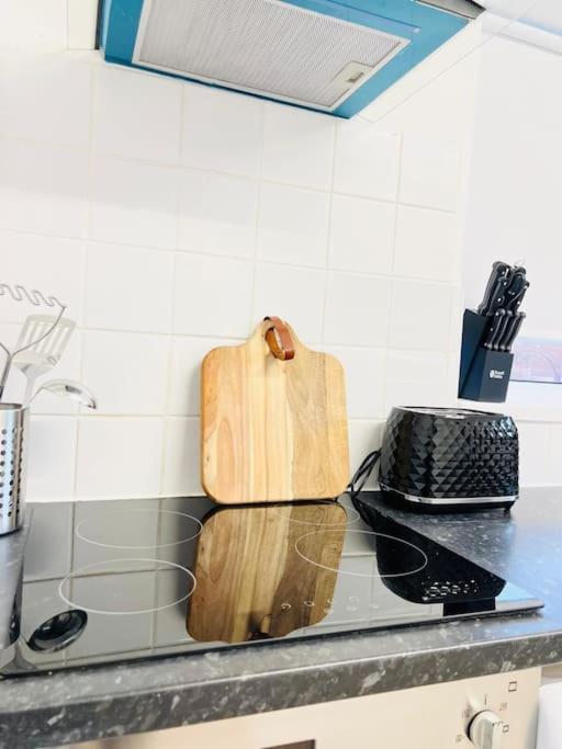New Fully Furnished Cosy Home Balderton Екстериор снимка