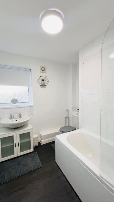 New Fully Furnished Cosy Home Balderton Екстериор снимка